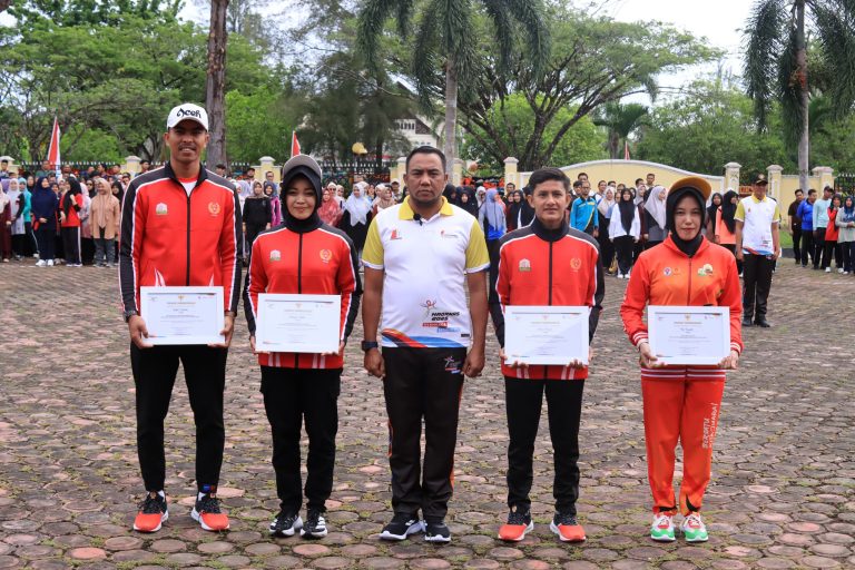 Pemkab Nagan Raya Berikan Penghargaan kepada Atlet dan Wasit Peserta PON XXI Aceh-Sumut