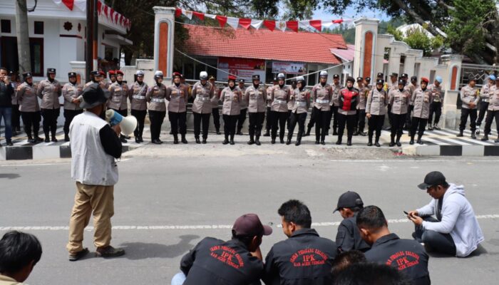 Aksi Lanjutan Aliansi Masyarakat Gayo di DPRK Aceh Tengah Berjalan Tertib dan Kondusif