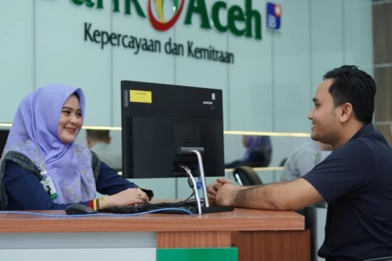 Bank Aceh Parkir Dana Rp8 Triliun di Luar, Abaikan Kewajiban Pembiayaan UMKM 40%