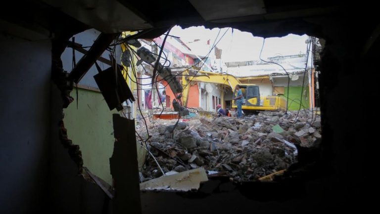 Gedung Pasar Aceh Lama Mulai Dibongkar, Target Rampung Oktober 2025