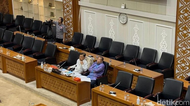 JK Soroti Ketimpangan Ekonomi, Bukan Syariah, Sebagai Masalah Utama Aceh dalam Revisi UU
