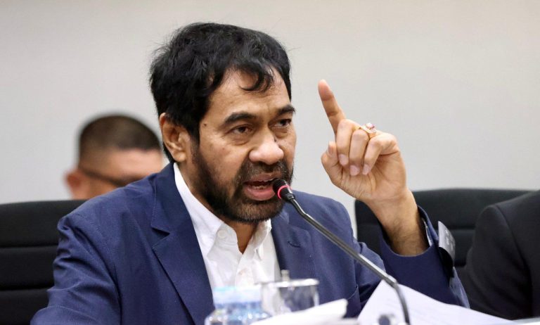 Gubernur Aceh Beri Ultimatum Keluarkan Alat Berat dari Tambang Ilegal