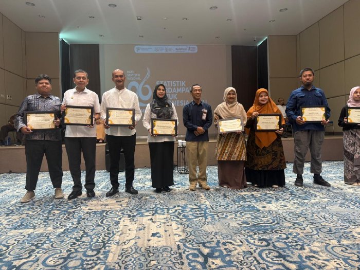 DLHK Aceh Terima Anugerah Penggerak Statistik Sektoral dari BPS Provinsi Aceh