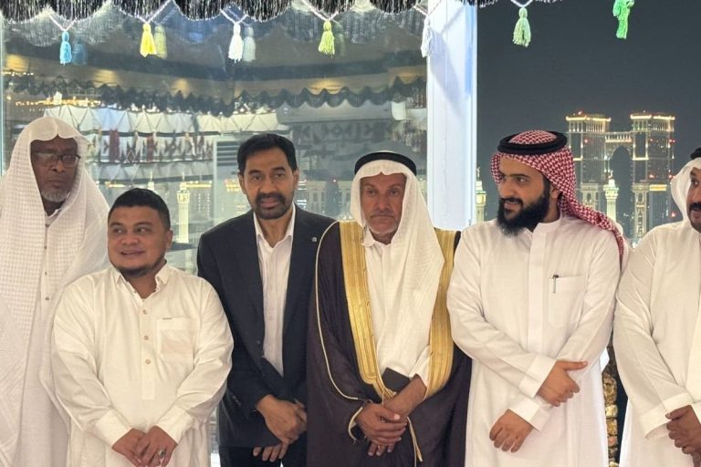 Gubernur Aceh Tawarkan Pendirian Aceh Airlines ke Investor Timur Tengah