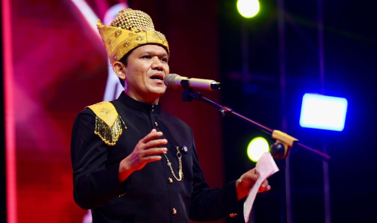Wakil Gubernur Aceh Resmi Buka Pekan Kebudayaan Aceh Barat 2025 di Meulaboh