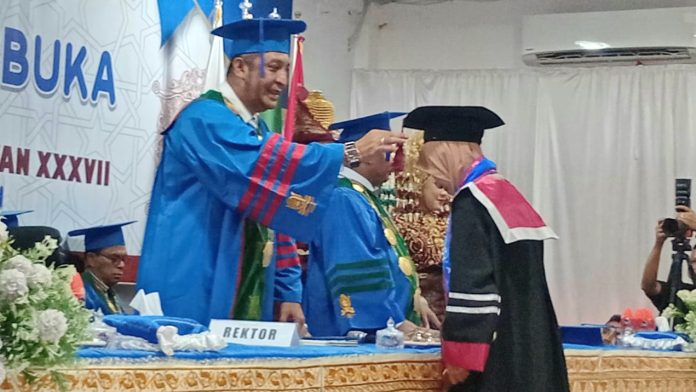 Universitas Islam Aceh Wisuda 281 Lulusan, 68 Diantaranya Raih Predikat Cumlaude
