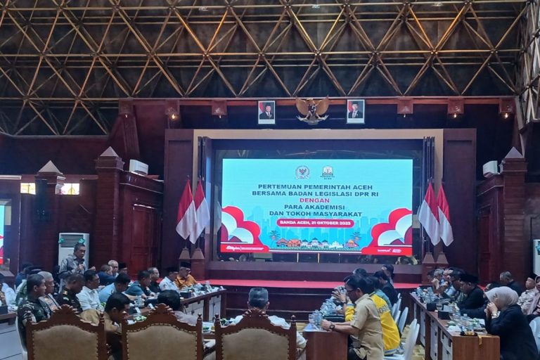 Baleg DPR RI Kumpulkan Masukan Revisi UUPA dari Akademisi dan Tokoh Aceh