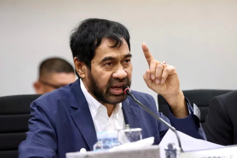 Gubernur Aceh Lantik Sembilan Pejabat Eselon II untuk Perkuat Birokrasi