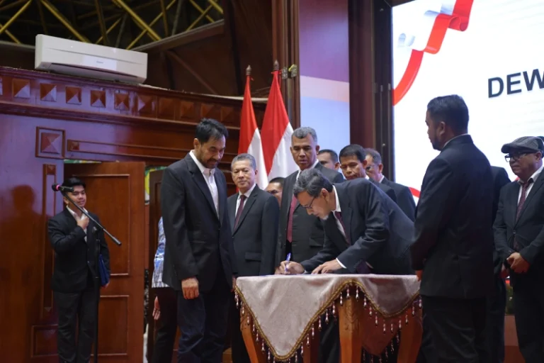 Ini Dia Susunan Lengkap Pengurus Dewan Ekonomi Aceh yang Dilantik Mualem