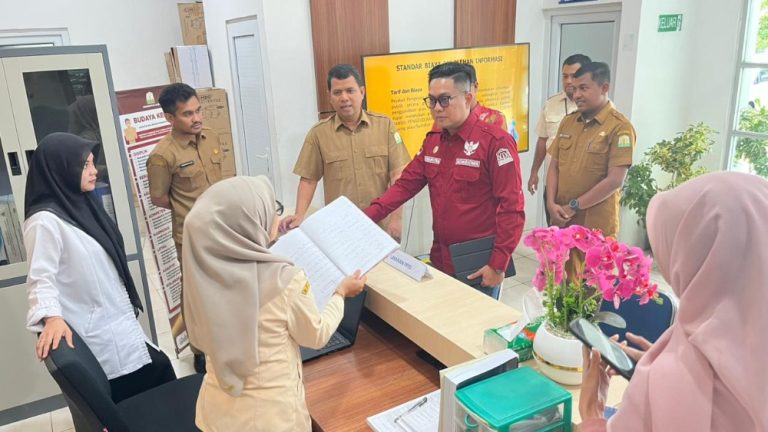 Sekretaris BPKA Terima Kunjungan Tim Monitoring dan Evaluasi Komisi Informasi Aceh