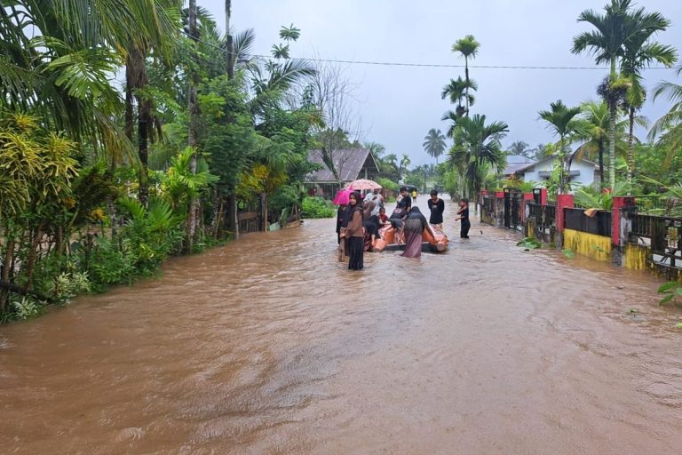Banjir dan Longsor Landa Aceh Jaya, 642 Warga Terdampak Evakuasi