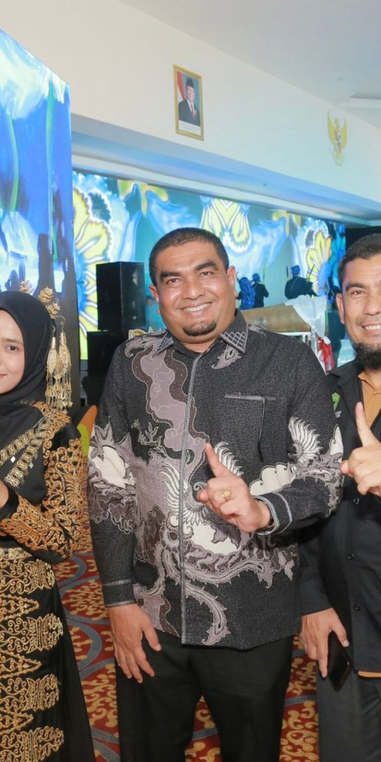 Dua Siswi Madrasah Aceh Besar Raih Medali Nasional di Olimpiade Madrasah Indonesia Riset 2025