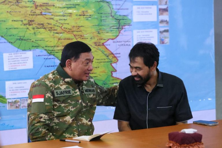 Mualem Minta Menhan Kerahkan Mobilisasi Nasional Bantu Bencana Aceh