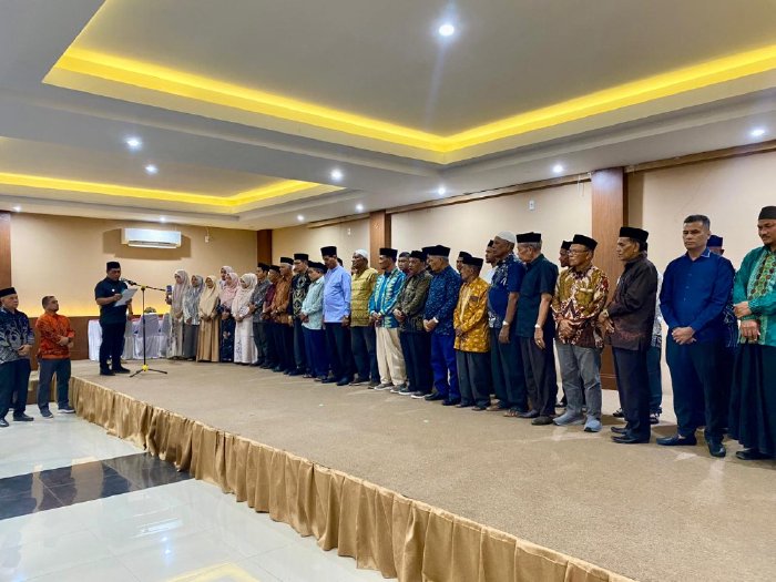 Bupati Syech Muharram Kukuhkan Pengurus FOSMADA dan FOSMADAKA Periode 2024-2029