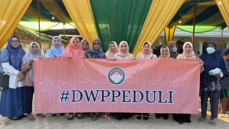 DWP Pusat Bersama DWP Aceh Salurkan Bantuan dan Buka Puasa Bersama Masyarakat Terdampak Banjir