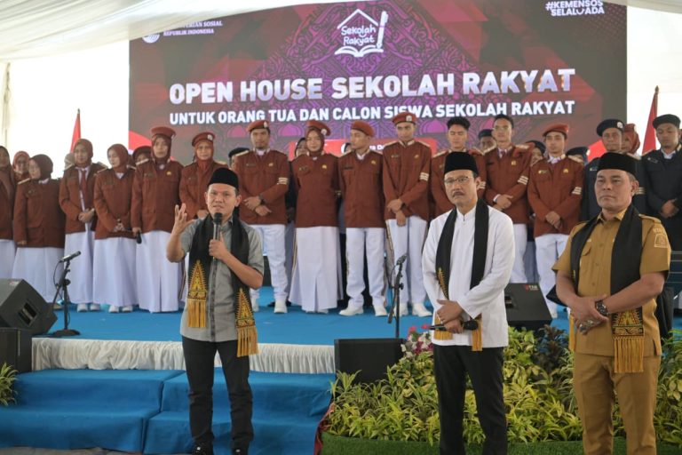 Wagub Aceh Bersama Menteri Sosial Hadiri Open House Sekolah Rakyat di Aceh Besar