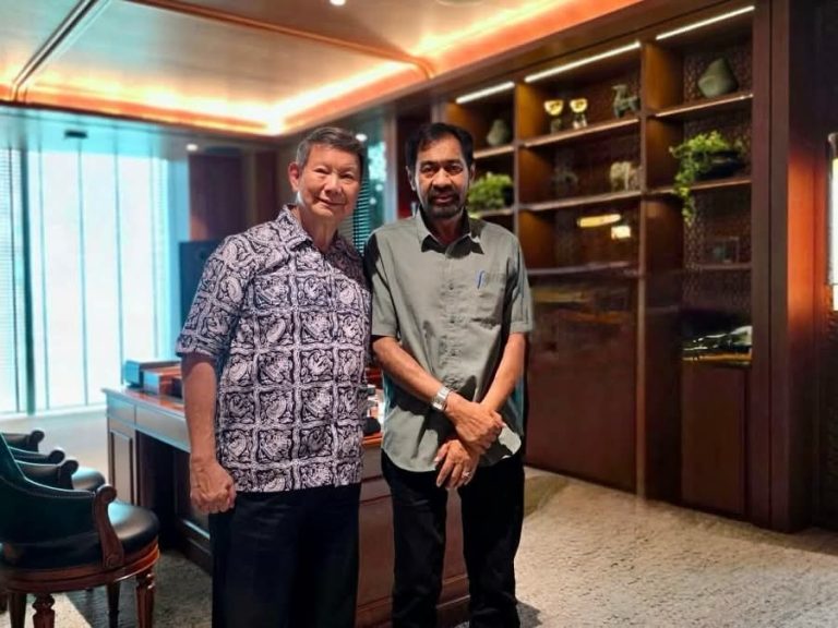Bertemu Hashim, Mualem Bahas Percepatan Pembangunan Ekonomi Aceh