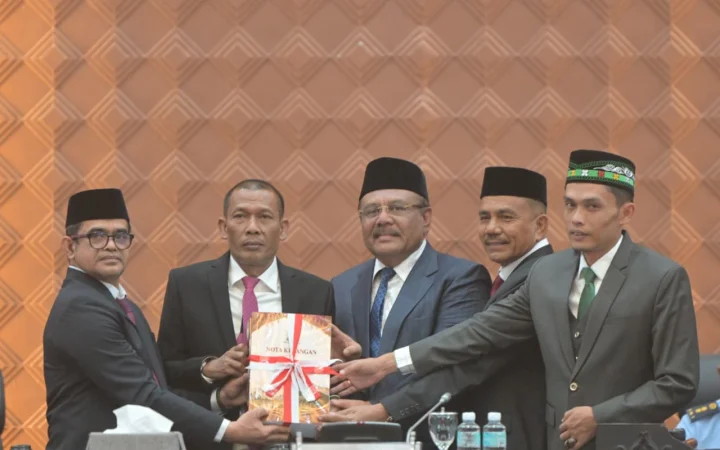 Pemerintah Aceh Sampaikan Nota Keuangan dan Rancangan APBA 2027