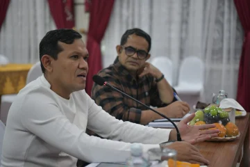 Dek Fadh Pimpin Rapat Lanjutan Pembahasan Perubahan UUPA